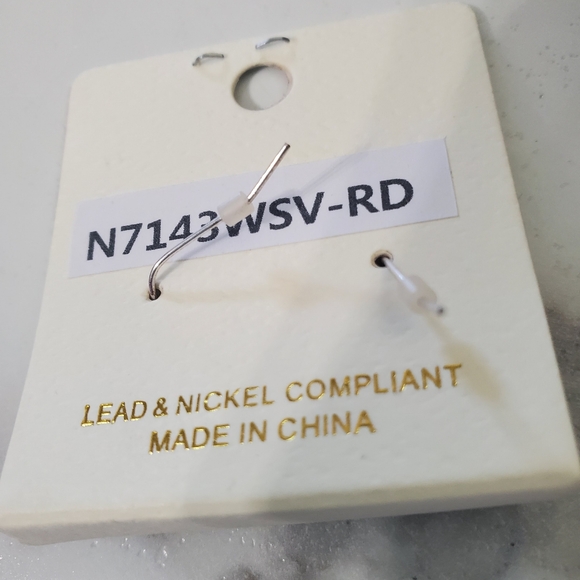 Oblong Silver tone Earrings - Picture 5 of 8